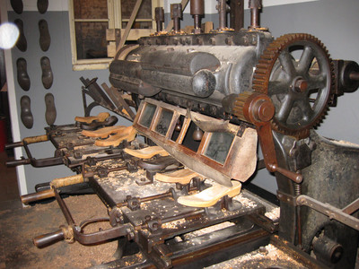 Træskofabrikkens kopimaskine