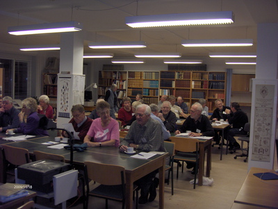 Klik for at se stort billede Forsamlingen