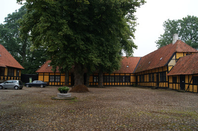 Tilbygningerne